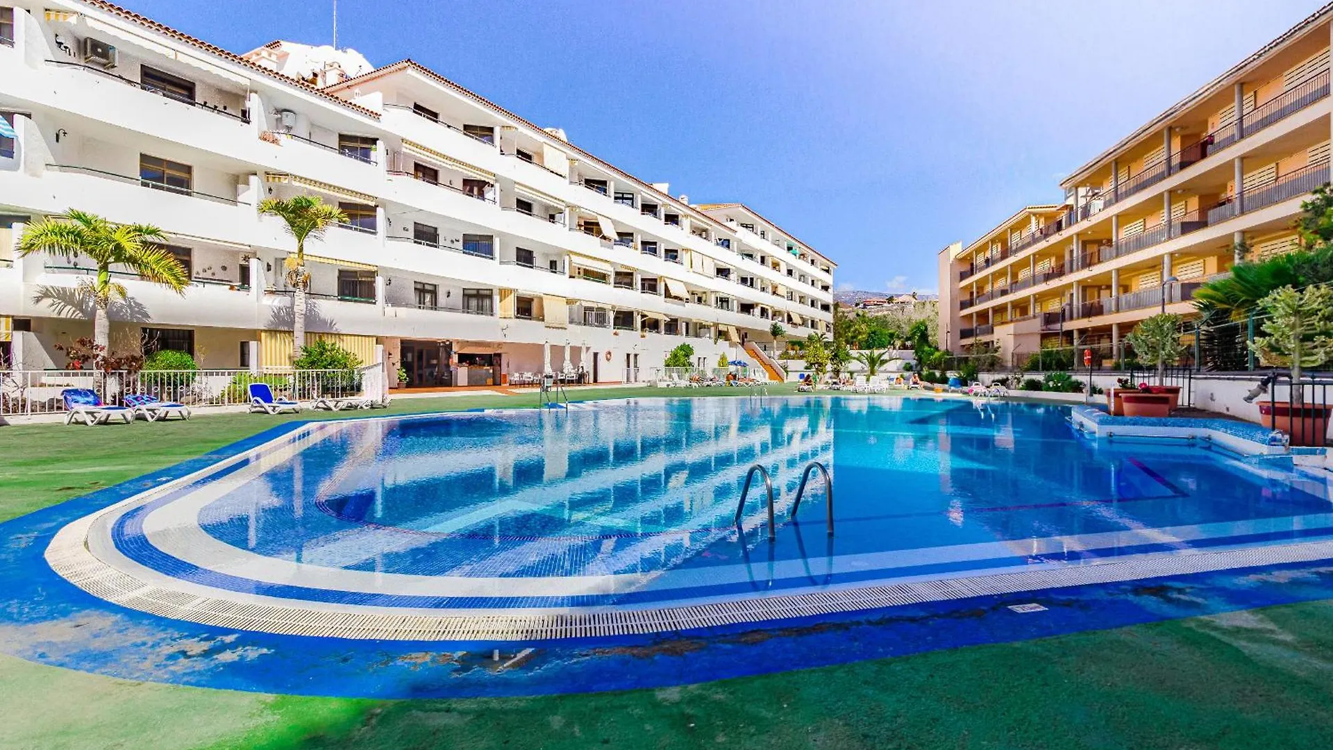 Summerland Nice Pool Los Cristianos Arona  Spanien